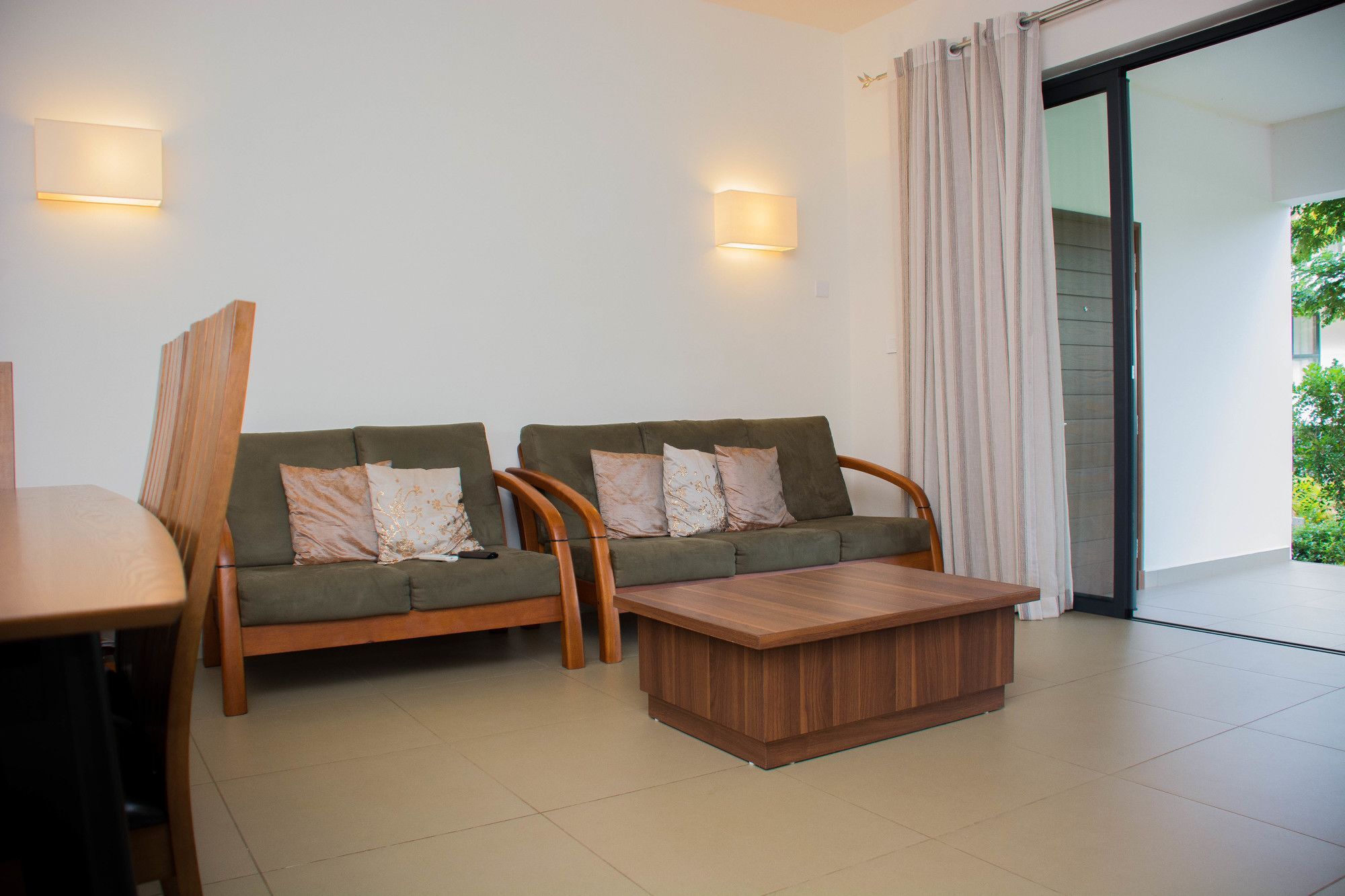 Apartment Azuri Roches Noires Esterno foto
